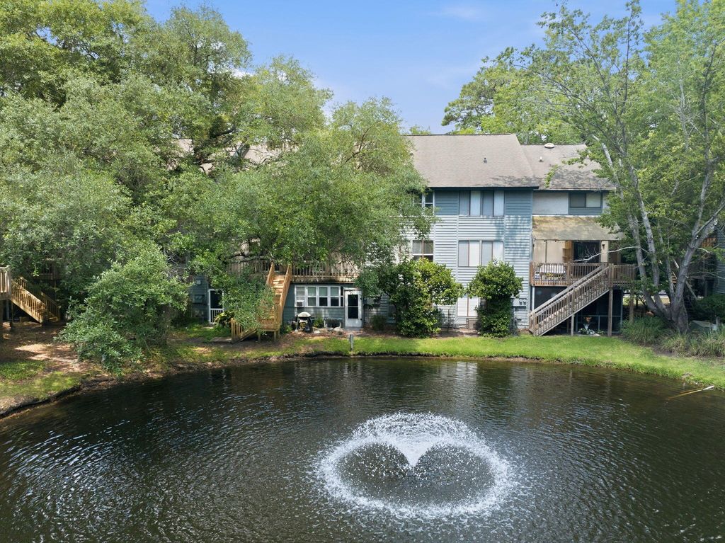 1161 Shadow Lake Circle J, Mount Pleasant, SC 29464
