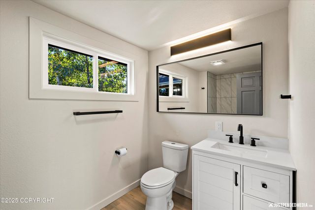 6600 E 8th Avenue, Anchorage, AK 99504