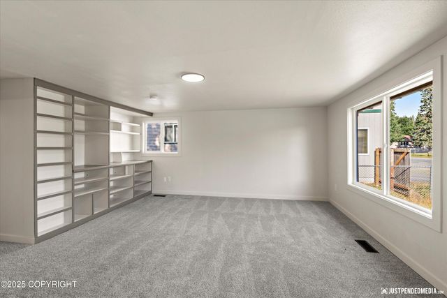 6600 E 8th Avenue, Anchorage, AK 99504