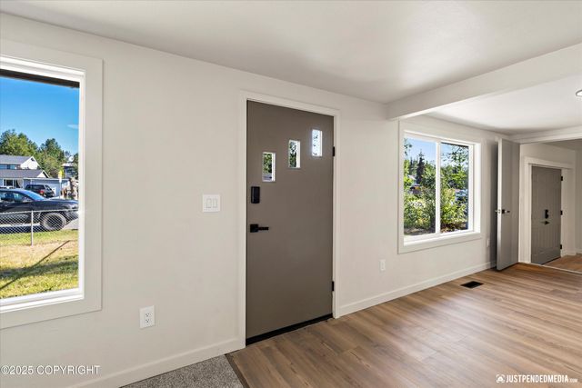 6600 E 8th Avenue, Anchorage, AK 99504