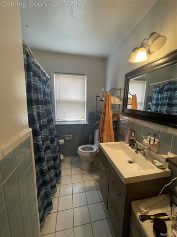 15494 Cedargrove Street, Detroit, MI 48205