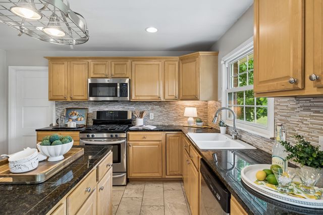 210 Barley Mill Rd, Old Hickory, TN 37138