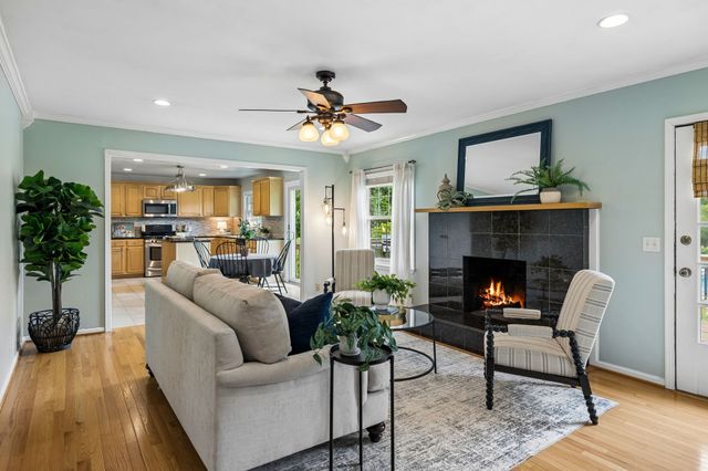 210 Barley Mill Rd, Old Hickory, TN 37138