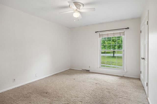 210 Barley Mill Rd, Old Hickory, TN 37138