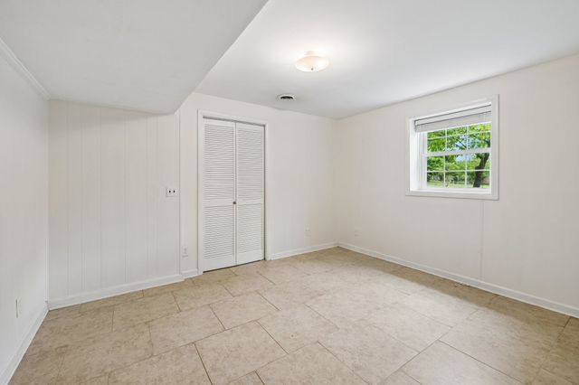 210 Barley Mill Rd, Old Hickory, TN 37138