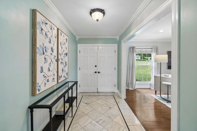 210 Barley Mill Rd, Old Hickory, TN 37138