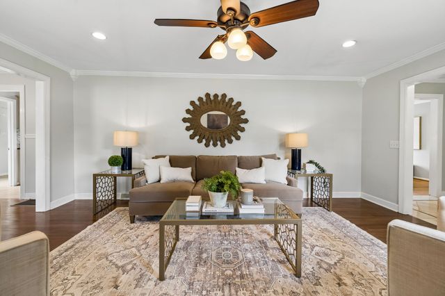 210 Barley Mill Rd, Old Hickory, TN 37138