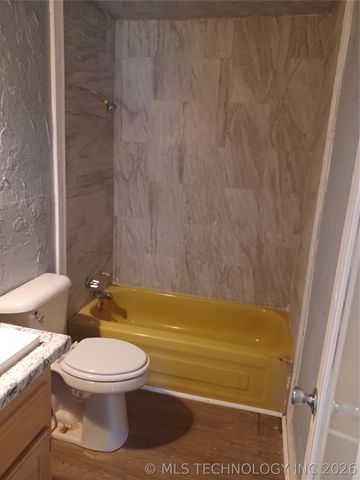 809 E 52nd Street North N, Tulsa, OK 74126