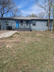 809 E 52nd Street North N, Tulsa, OK 74126