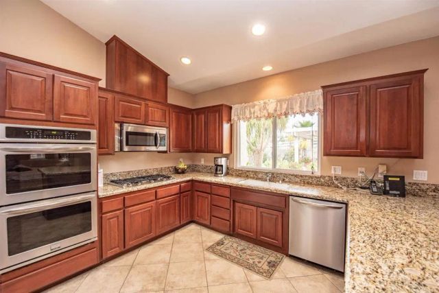 30540 Palomar Vista Dr, Valley Center, CA 92082
