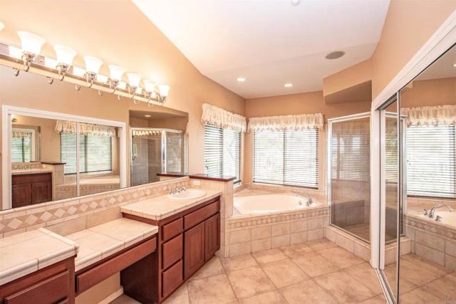 30540 Palomar Vista Dr, Valley Center, CA 92082