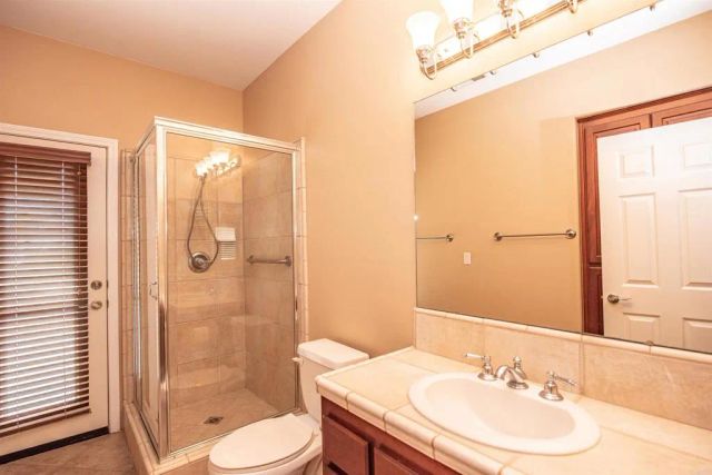 30540 Palomar Vista Dr, Valley Center, CA 92082