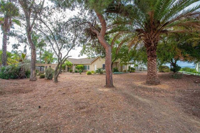 30540 Palomar Vista Dr, Valley Center, CA 92082