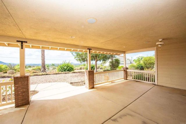 30540 Palomar Vista Dr, Valley Center, CA 92082
