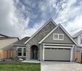 1035 E Crescendo St, Meridian, ID 83642