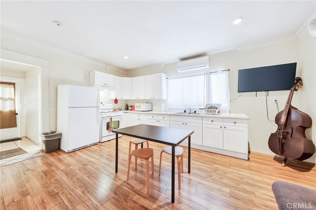 521 W Sunkist, Ontario, CA 91762