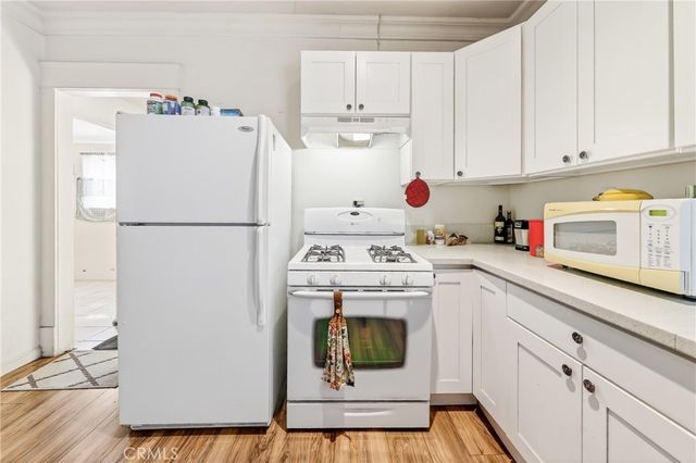 521 W Sunkist, Ontario, CA 91762