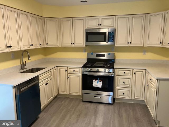 22 MARICOPA TRL, Browns Mills, NJ 08015
