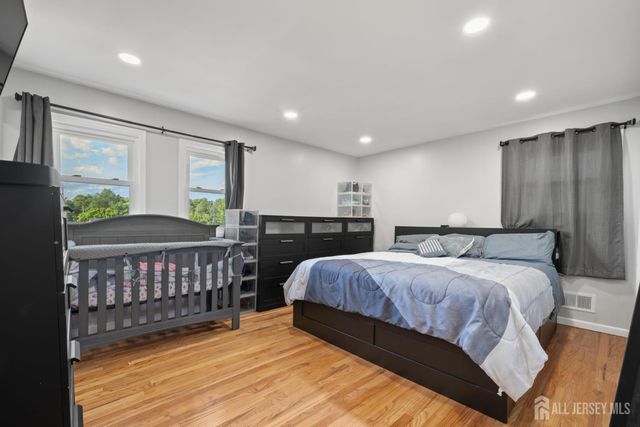 2 Wick Drive, Sayreville, NJ 08872
