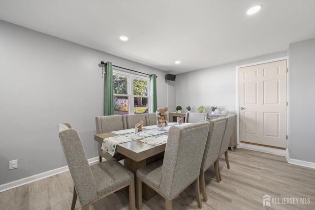 2 Wick Drive, Sayreville, NJ 08872