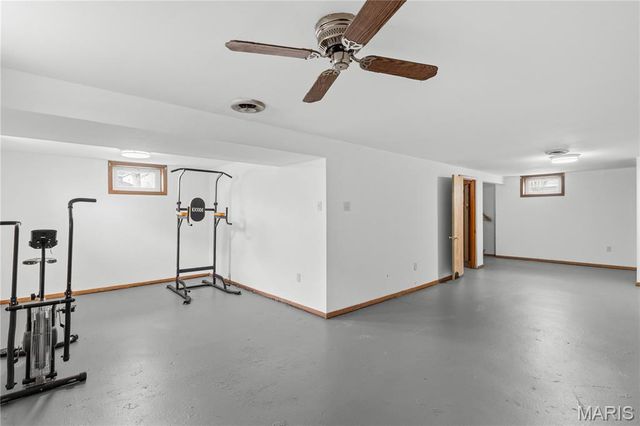 195 Saint Luke Drive, Florissant, MO 63031