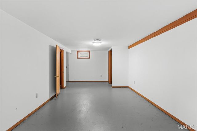 195 Saint Luke Drive, Florissant, MO 63031