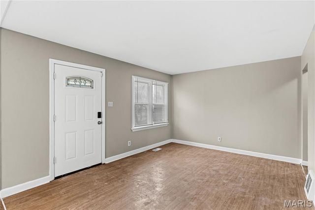 195 Saint Luke Drive, Florissant, MO 63031