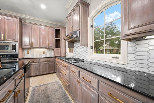 6258 Tezcuco Ct, Gonzales, LA 70737