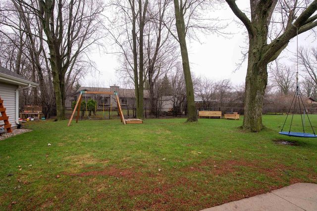 1045 MELISSA STREET, Menasha, WI 54952