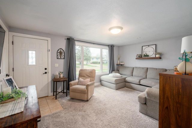 1045 MELISSA STREET, Menasha, WI 54952