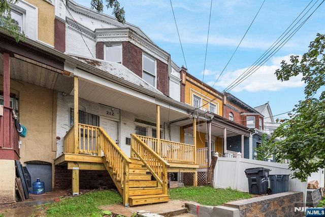 212 11th Street, Newark, NJ 07107