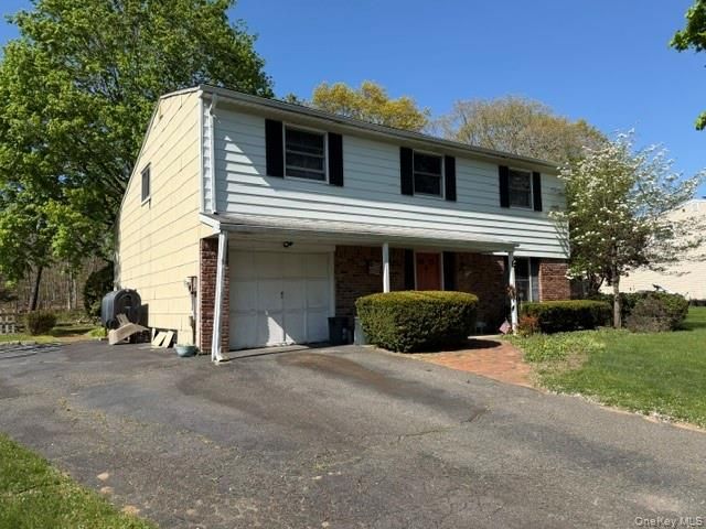 5 Broadhurst Street, Port Jefferson, NY 11776