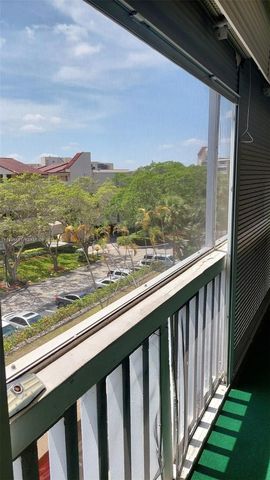 6921 Environ Blvd 4P, Lauderhill, FL 33319