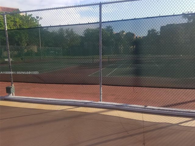 6921 Environ Blvd 4P, Lauderhill, FL 33319