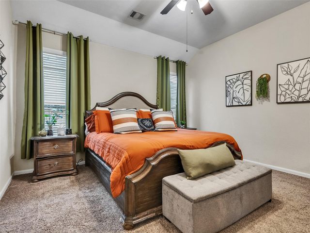 6530 Hunters Creek Lane, Baytown, TX 77521