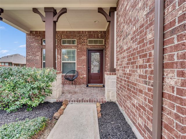 6530 Hunters Creek Lane, Baytown, TX 77521