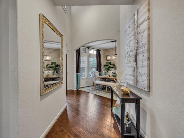 6530 Hunters Creek Lane, Baytown, TX 77521