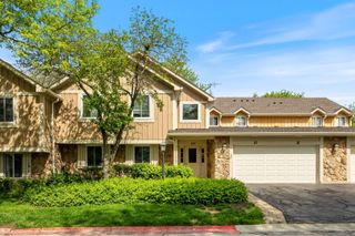 435 Sandpiper Court A, Aurora, IL 60504