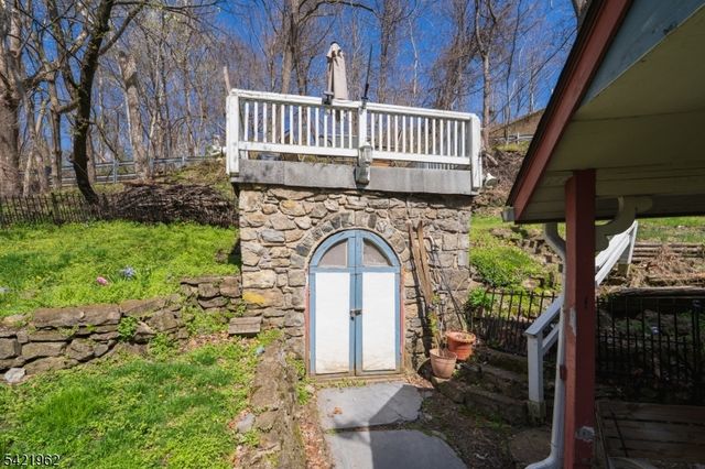 1053 S Main St, Phillipsburg Town, NJ 08865