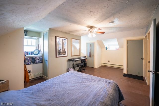 1053 S Main St, Phillipsburg Town, NJ 08865
