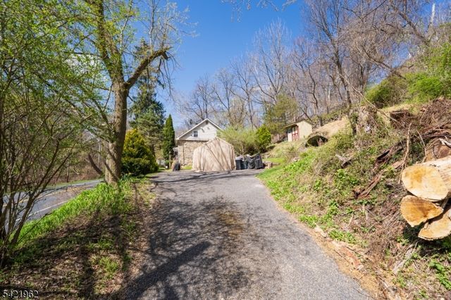 1053 S Main St, Phillipsburg Town, NJ 08865
