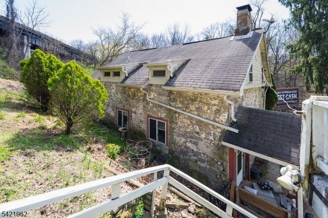 1053 S Main St, Phillipsburg Town, NJ 08865