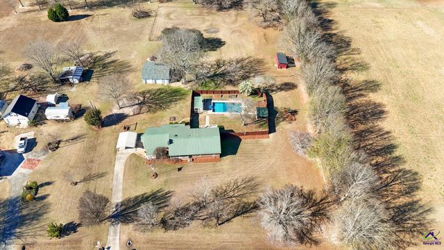 181 Kewanee Drive, Byron, GA 31008