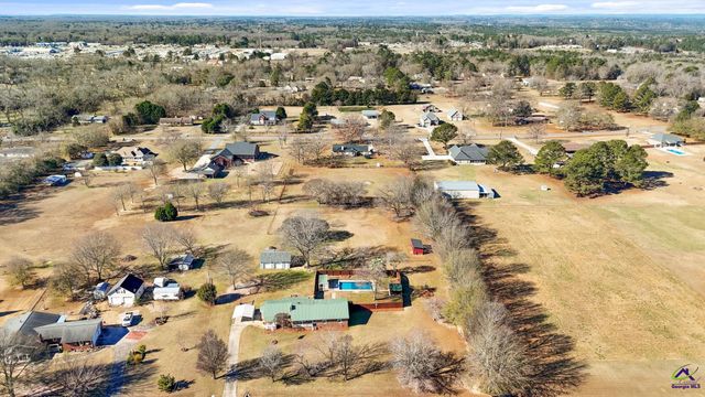 181 Kewanee Drive, Byron, GA 31008