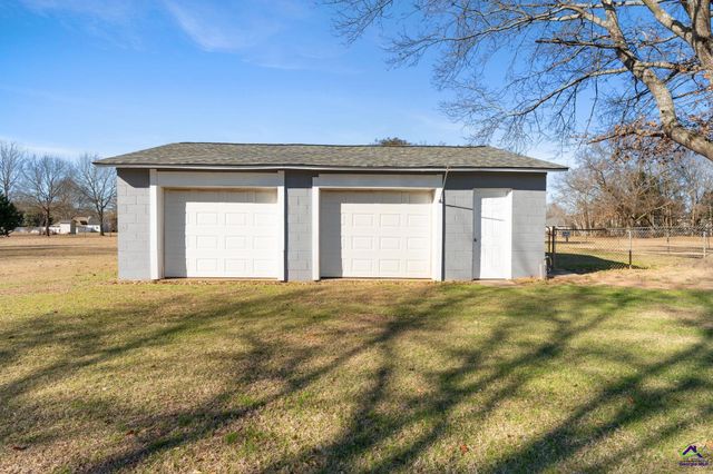 181 Kewanee Drive, Byron, GA 31008