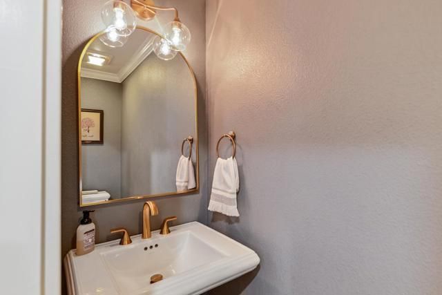 63 Ridgecourt, Woodside, CA 94062