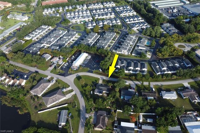 6701 Fiesta LN, Fort Myers, FL 33919