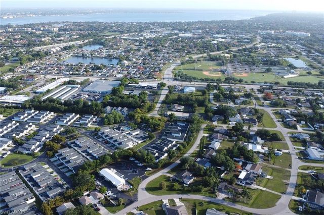 6701 Fiesta LN, Fort Myers, FL 33919