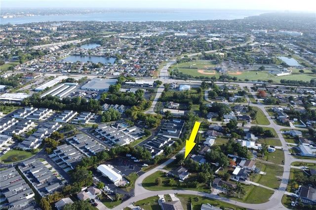 6701 Fiesta LN, Fort Myers, FL 33919