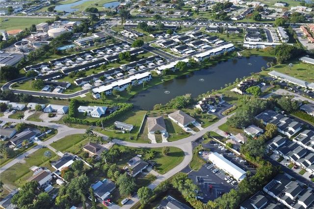 6701 Fiesta LN, Fort Myers, FL 33919